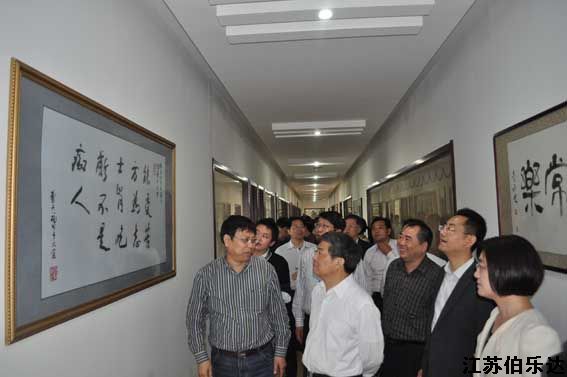 打造和諧勞動關系，構建平安法治企業