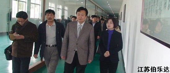 区委书记、区人大常委会主任王荣
